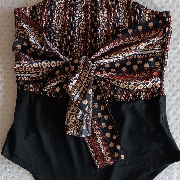 Super cute Shein bodysuit with big loose-fitting tie size Medium - Picture 6 of 10